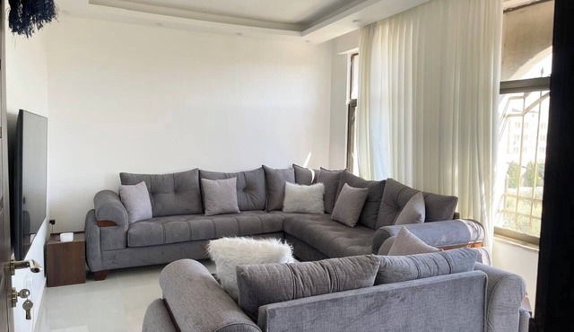 Al Bnyat Hurrya Street , 3-bedroom apartment in Amman