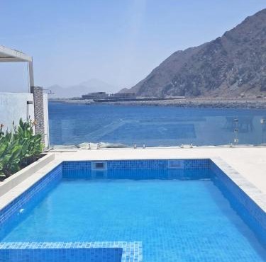 Al Dana H2O Luxury Villa