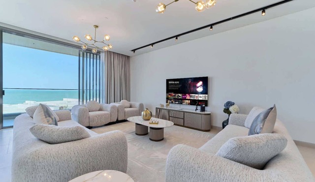 AL Zorah 3 Bedroom and Maids Sea Views