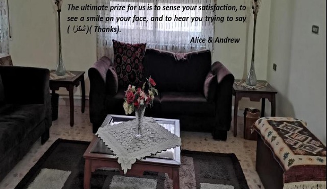 Alice & Andrew Apt. Few Steps to Madaba Old City Center