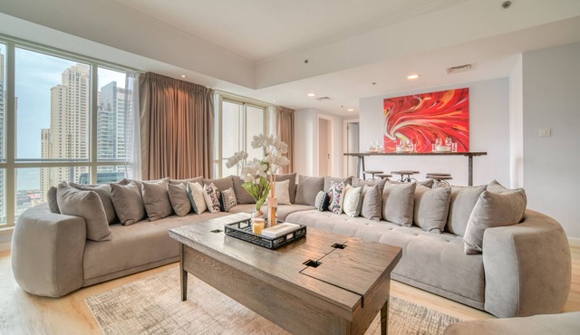 Alluring 2BR at Al Majara 1 Dubai Marina by Deluxe Holiday Homes