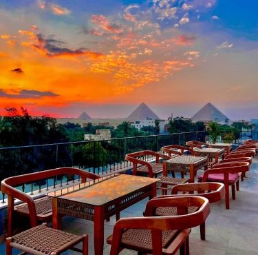Almas Pyramids View Hotel in Cairo