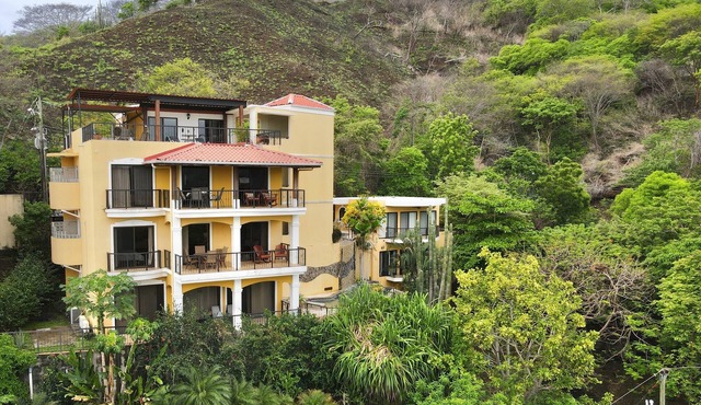 Amazing Ocean View atop Coco Cliffs