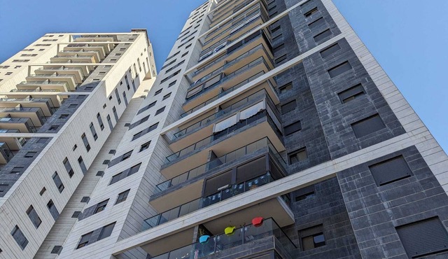 Amazing tower apartment at Karmei Gat