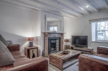 Angle Adventures - 4 Bedroom Cottage - Angle in Angle