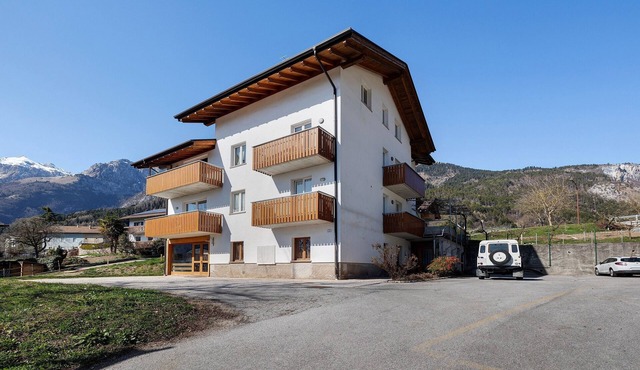Apartment 'Casa Core' with Shared Garden and Balcony in San Lorenzo Dorsino