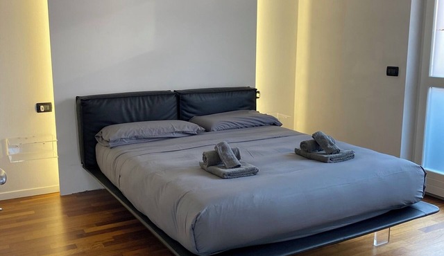 Apartment with Garden and 2 Private Parking Spaces Self Check-in - Trento in Trento
