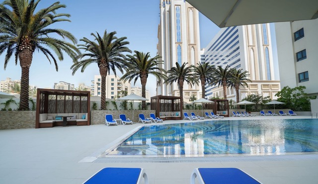 Arabian Park Dubai, an Edge by Rotana Hotel