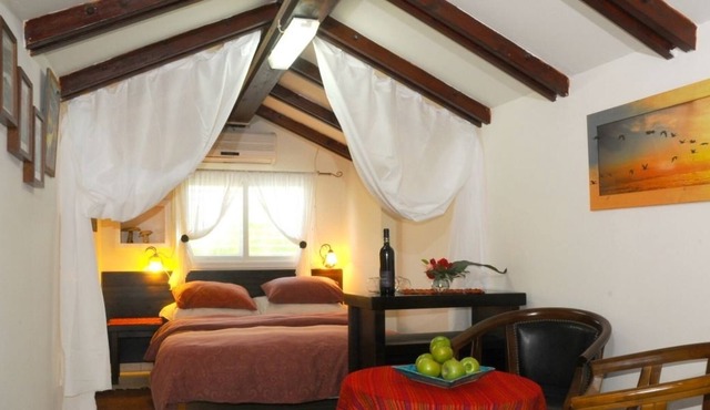 Arbel Guest House Shavit Family