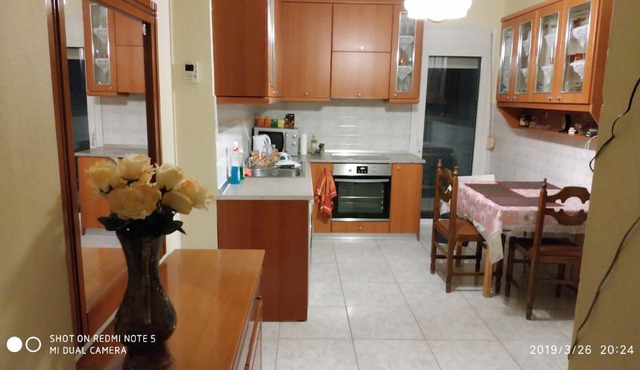 Athinas 1 in Perea