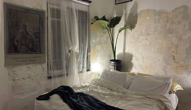 Authentic artist apartment in the heart of Tel Aviv