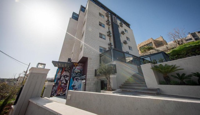 B Suites Boutique Hotel