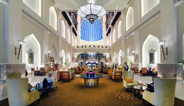 Bab Al Qasr Hotel