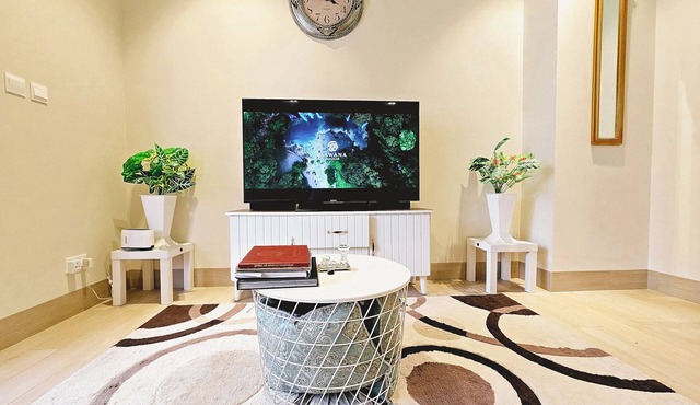 BAIT AZUZ, Elegant suite in Havana