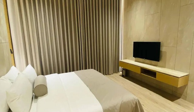 Baithans Furnished Apartments - One Bedroom Apartment - Balcony