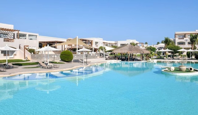 Balcony Room for Beach & Aqua Park Family Memories - with Swimming Pool