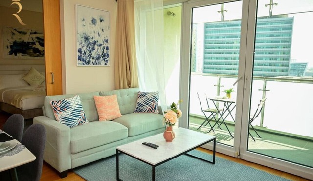 Beachfront Beauty: 1BR Retreat for Your Getaway