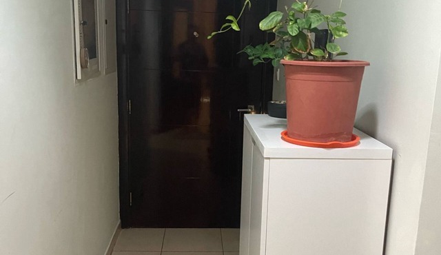 Beautiful apartment in welcoming Abu Dhabi with cool AC