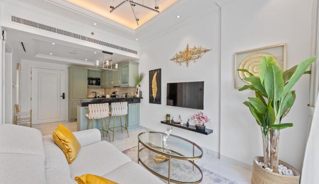 Benessere Luxe 1BR with Lagoon view Miracle Garden