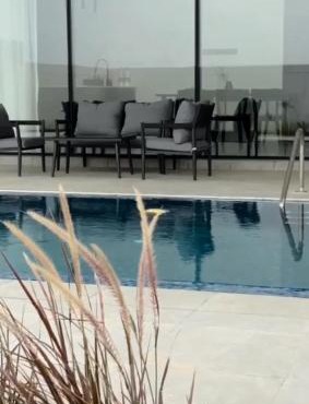 Black Swan Villa