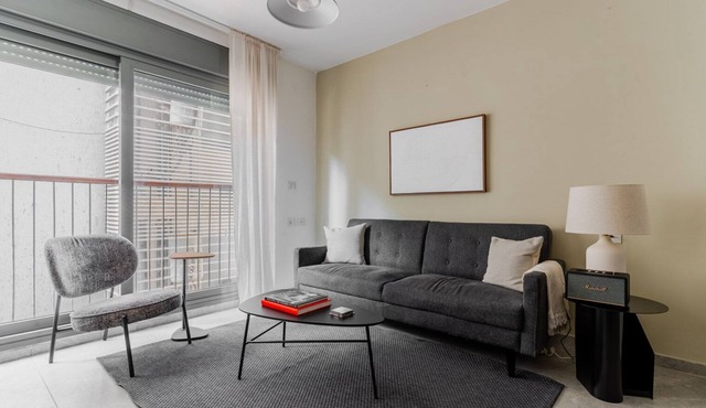 Blueground | Florentine, 1 Bed room, Quiet side (TLV-5) in Tel-Aviv