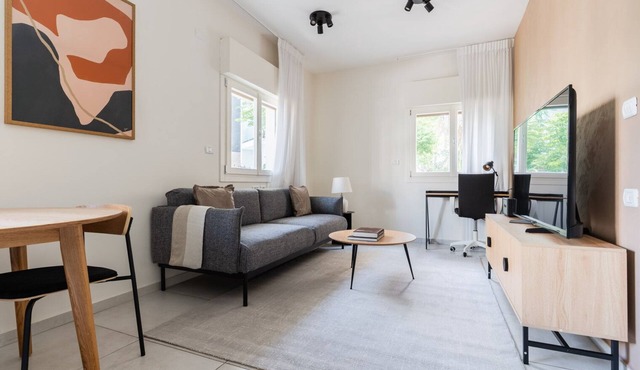 Blueground | Nachalat Binyamin, City view (TLV-78)