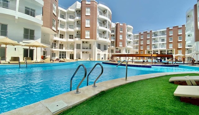 brand new 2-Bed Apartment