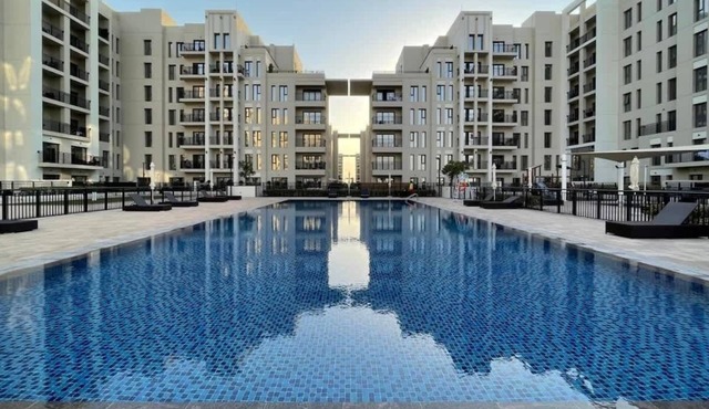 Bright, Cozy & Sunny 2 Bedroom Apartment