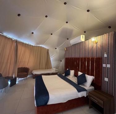 Bubbles Desert Camp Jeep Tours