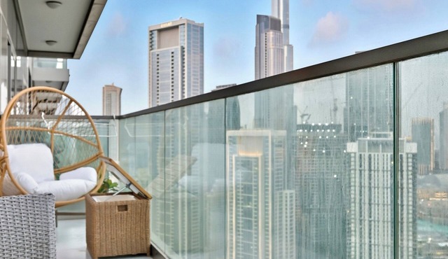 Burj & Sea Views |Luxury 2BR| 5-Star Amenities + Concierge services
