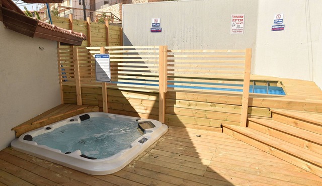 Canaan Safed Estate ~ Pool ~ Jacuzzi ~Sauna~ Games