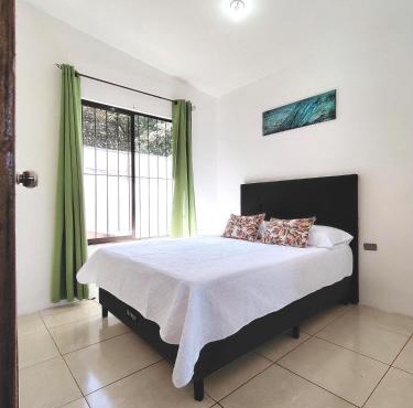 Casa Chika, Playa Grande, Private House, Pool, Kitchen, AC