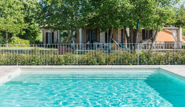 Casa Emanuela - Private villa, 4 bedrooms, pool, A/C, wifi, pets, Marche in Fermignano