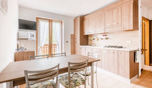 Casa Lucia Duplex Bilo with Garden only 100 mt from Lake in Ledro