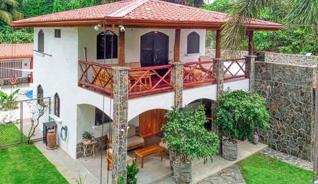 Casa Mariposa, Spanish-Style Beachfront Villa in Esterillos Centro