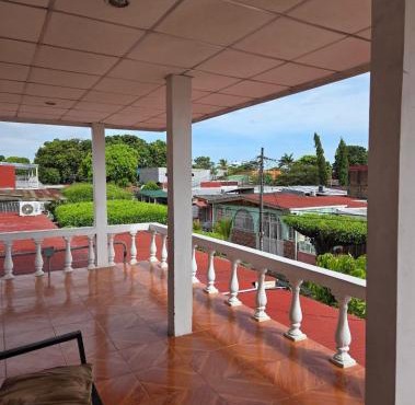 Casa Robles - Stay Near MGA Airport