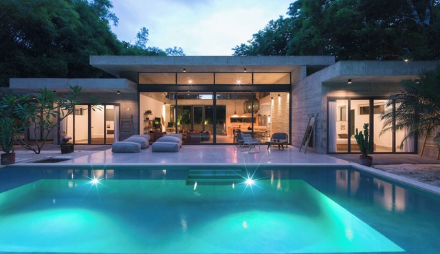 Casa Taman, Beachside villa by Elite Beach Villas