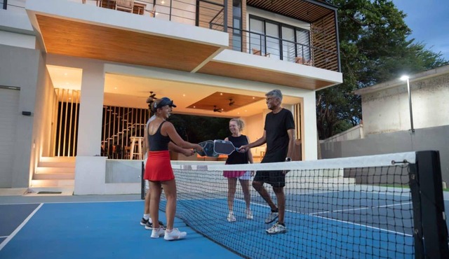 Casa Wasabi Beachfront home w/Pickleball Court & private pool