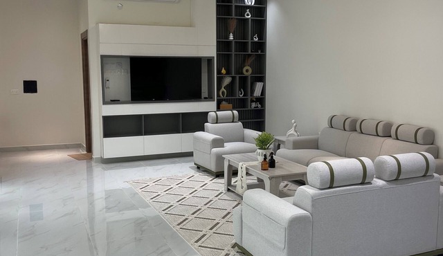 chalet peoni is located in sur/Qalhat which is beteen wadi shab and sur city