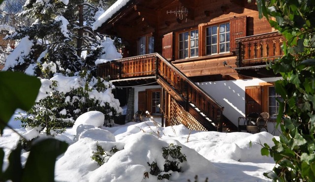 Champéry - Avanthay Immobilier - Holiday accommodation of 130m2, with a big garden, located a few me in Champéry