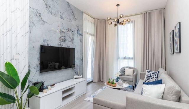 Charming 1BR with Lovely Views in Mesk 1