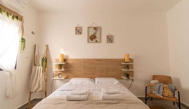 Charming 2-Bedroom @New Building 200m off shore