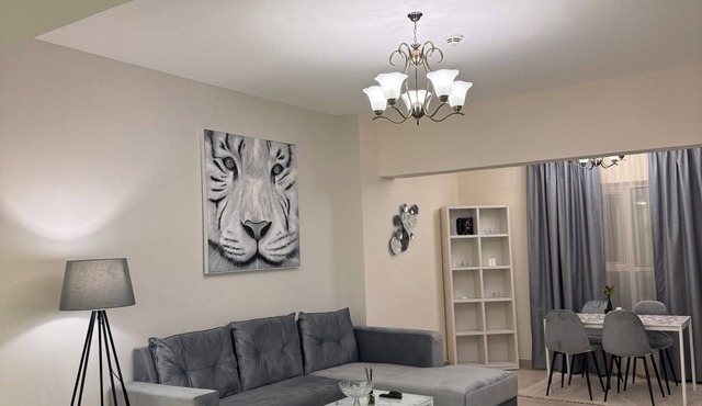 Charming 2-bedroom apartment in fabulous Sharjah with WiFi, fitness room