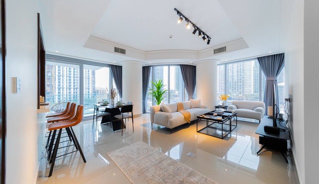 Charming 2BR Apt at Opera Grand