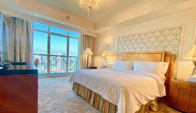 Chez Haytham Four Seasons Nile Plaza Luxury Holiday Living in the Heart of Cairo in Cairo Governorate