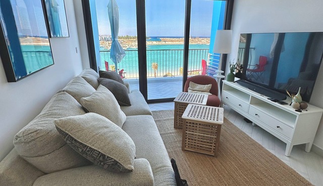 Chic 1-bedroom in Ayla Aqaba with Sea View