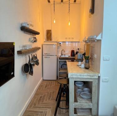 Chic & cozy Jaffa spot with a garden