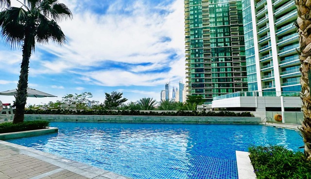 Chic Minimalist 1BR in Address JBR