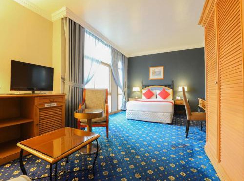 City Plaza Hotel