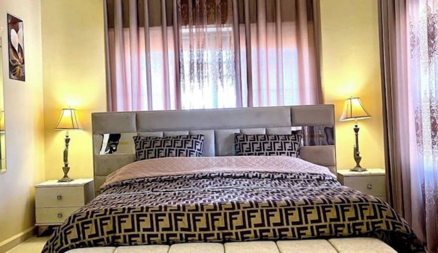 Classy 3 Bedroom Apartment